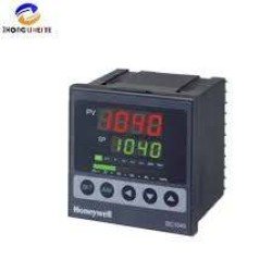 Honeywell DC1040CT-701000-E Digital Temperature Controller
